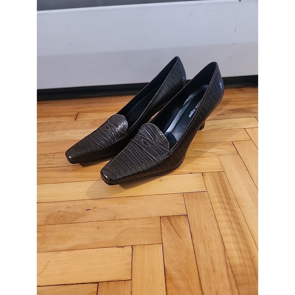 ETIENNE Aigner Labelle Ladies Size 9.5 Womens Heels Croc Penny Loafer Square Toe